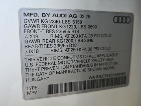 Used 2025 Audi Q3 2.0T Premium image 28