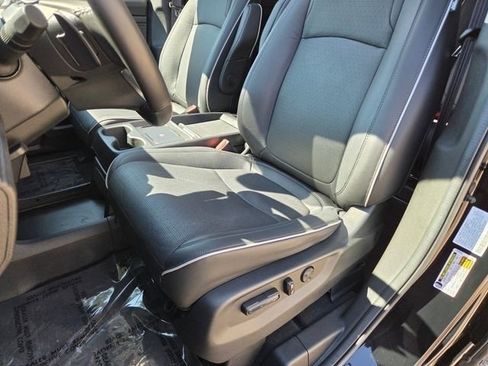 Used 2025 Honda Odyssey Elite image 8