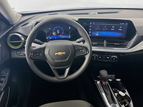New 2026 Chevrolet Trax LT FWD image 22