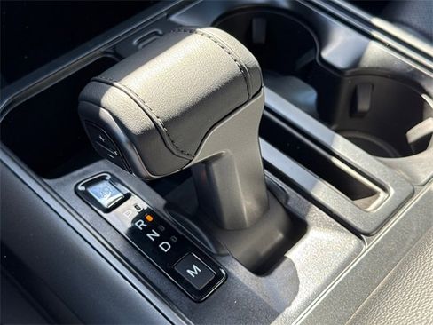 New 2025 Ford F150 Lariat w/ Equipment Group 501A Mid image 27