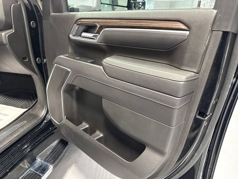 Used 2025 Chevrolet Silverado 2500 LT w/ Safety Package AWD/4WD image 37