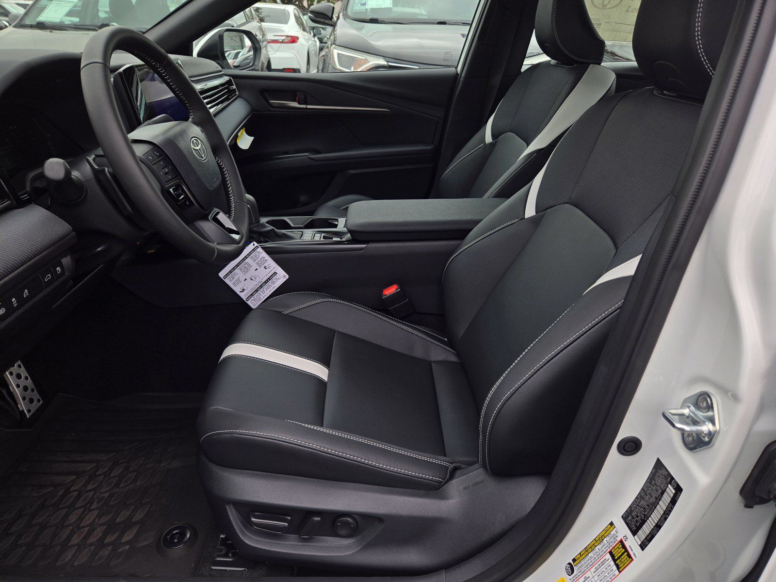 Certified 2026 Toyota Camry SE w/ Convenience Package FWD image 15