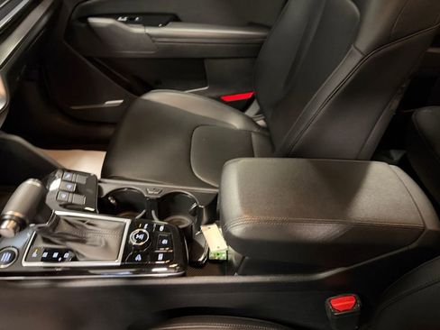 Used 2023 Kia Sportage EX image 24