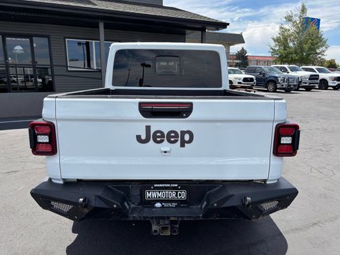 Used 2022 Jeep Gladiator Rubicon w/ LED Lighting Group AWD/4WD image 4