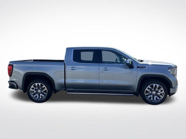 Used 2024 GMC Sierra 1500 Denali w/ Denali Reserve Package AWD/4WD image 12