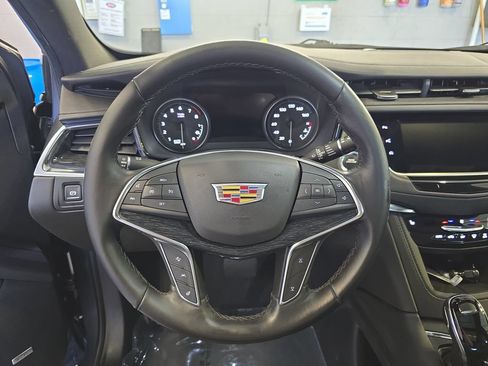 Used 2021 Cadillac XT5 Premium Luxury AWD/4WD image 22