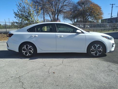 Used 2020 Kia Forte LXS image 6