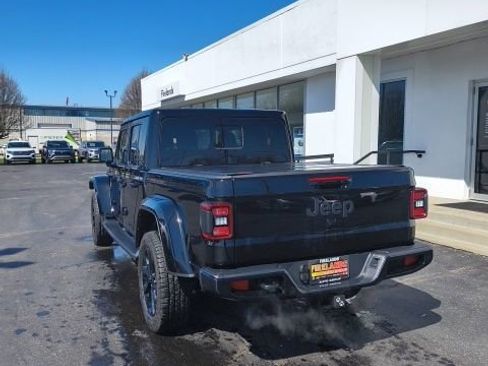 Used 2022 Jeep Gladiator Overland AWD/4WD image 19