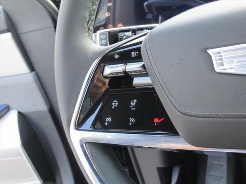 New 2026 Cadillac Vistiq Premium Luxury image 18