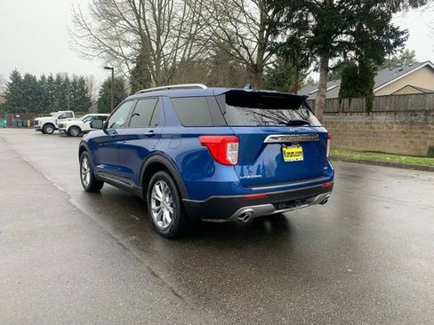 Used 2020 Ford Explorer Limited w/ Class III Trailer Tow Package image 3