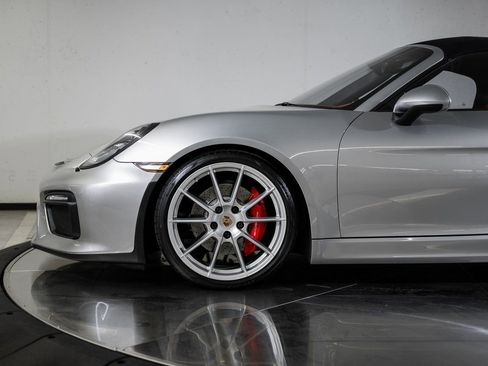 Certified 2016 Porsche Boxster Spyder RWD image 11