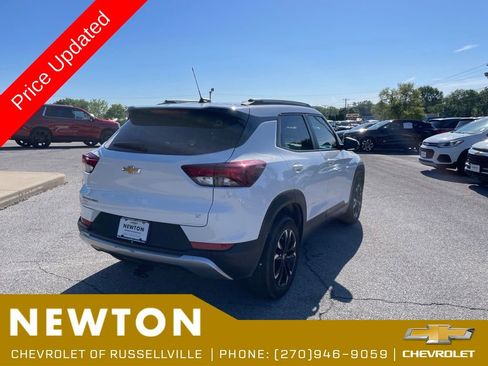 Used 2023 Chevrolet TrailBlazer LT FWD image 42