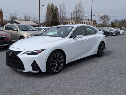 Used 2022 Lexus IS 350 F Sport AWD/4WD image 7
