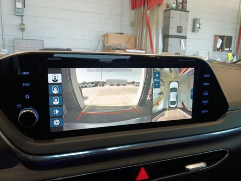 Used 2020 Hyundai Sonata Limited FWD image 23