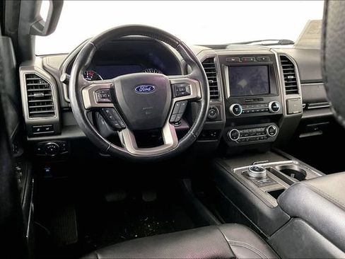 Used 2021 Ford Expedition Max XLT RWD image 3