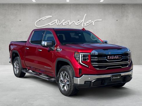 Used 2024 GMC Sierra 1500 SLT image 2