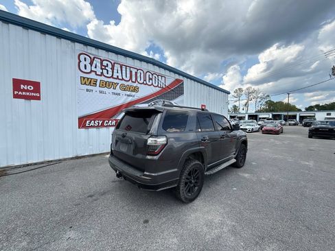 Used 2019 Toyota 4Runner Limited AWD/4WD image 8