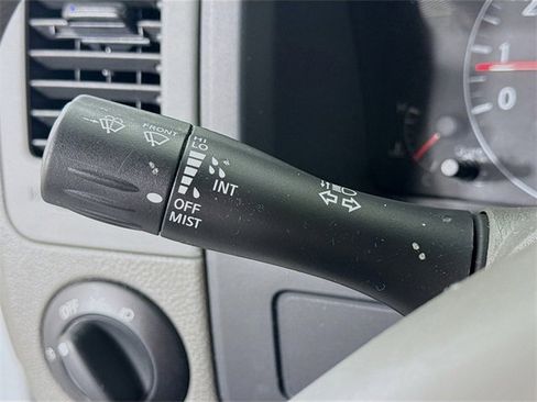 Used 2021 Nissan NV 3500 S image 12