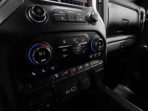 Used 2021 Chevrolet Silverado 2500 LTZ w/ LTZ Convenience Package image 20