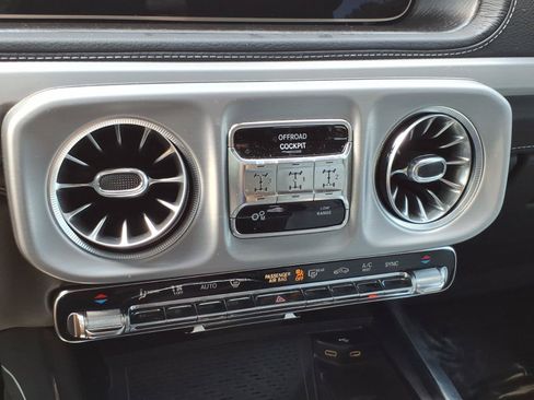 Used 2025 Mercedes-Benz G 550 image 20