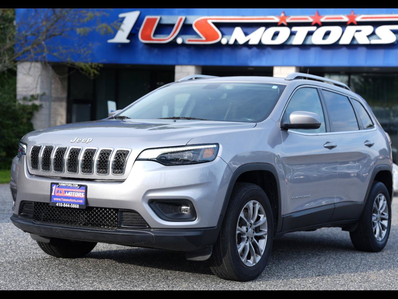 Used 2020 Jeep Cherokee Latitude Plus w/ Comfort/Convenience Group AWD/4WD image 1
