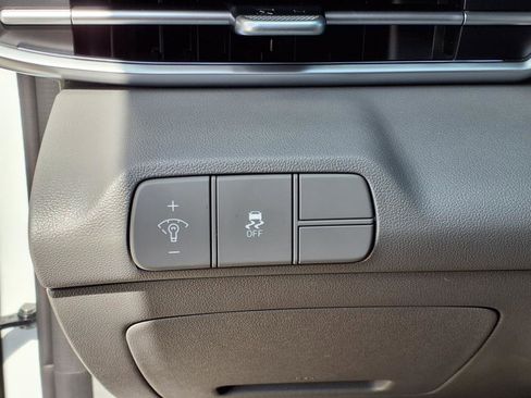 New 2025 Hyundai Elantra SEL image 28