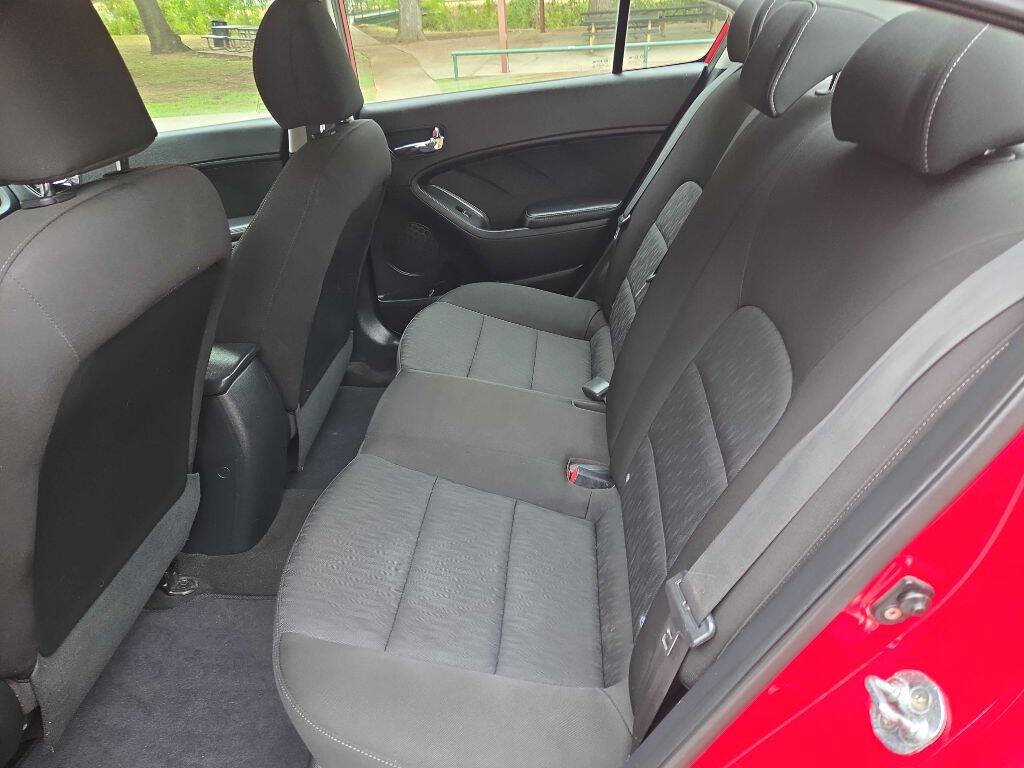 Used 2016 Kia Forte LX FWD image 17