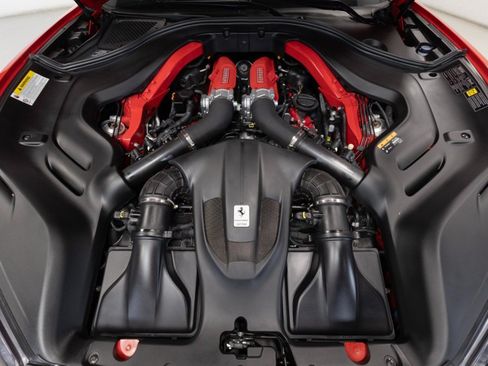 Used 2019 Ferrari Portofino RWD image 61