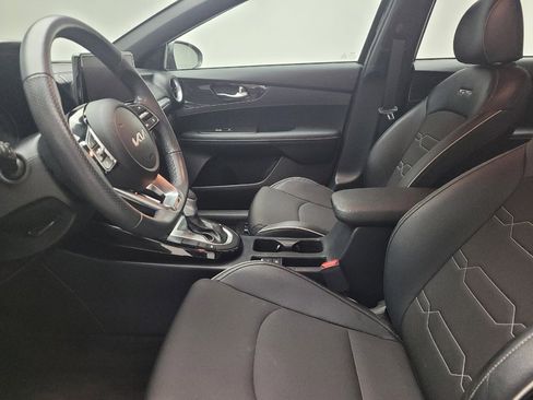 Used 2023 Kia Forte GT-Line w/ GT-Line Technology Package image 17