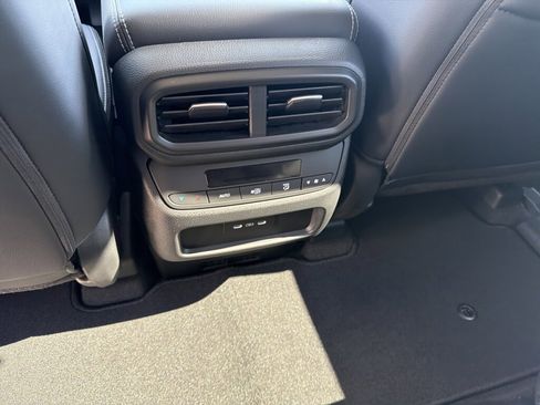 New 2025 Honda Pilot EX-L image 10