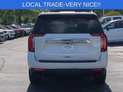 Used 2023 GMC Yukon Denali AWD/4WD image 4