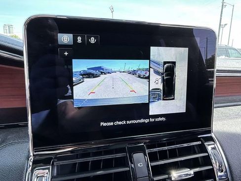 Used 2021 Lincoln Navigator L Reserve RWD image 16