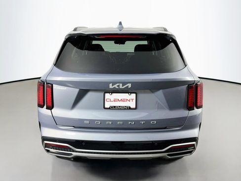 Used 2022 Kia Sorento EX FWD image 8