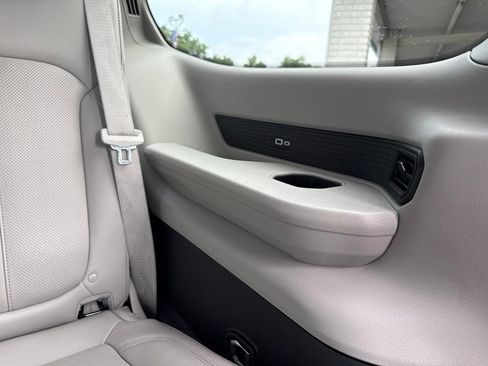 Used 2024 Jeep Wagoneer Series II w/ Flexible Seating Group RWD image 25