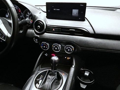 Used 2024 MAZDA MX-5 Miata RF Grand Touring RWD image 13
