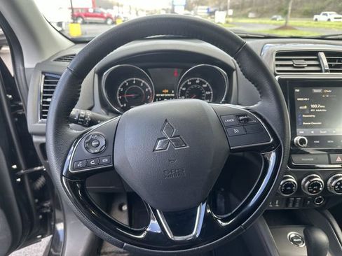 Used 2025 Mitsubishi Outlander Sport SE image 13