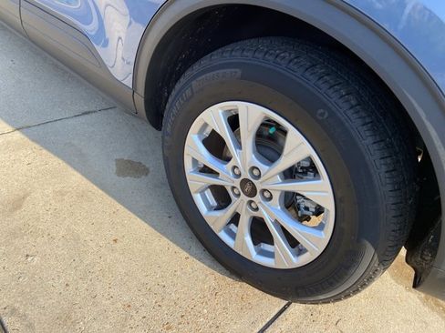 Used 2025 Ford Escape Active FWD image 37