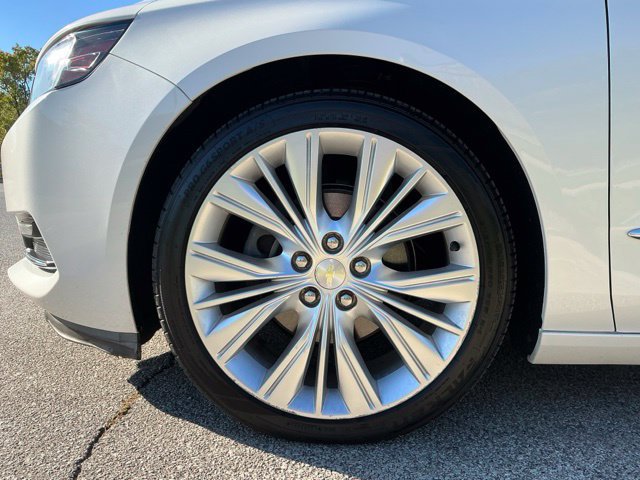 Used 2015 Chevrolet Impala LTZ FWD image 14