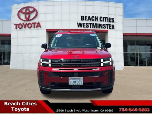 Used 2025 Hyundai Santa Fe XRT w/ Tow & Go Package AWD/4WD image 4