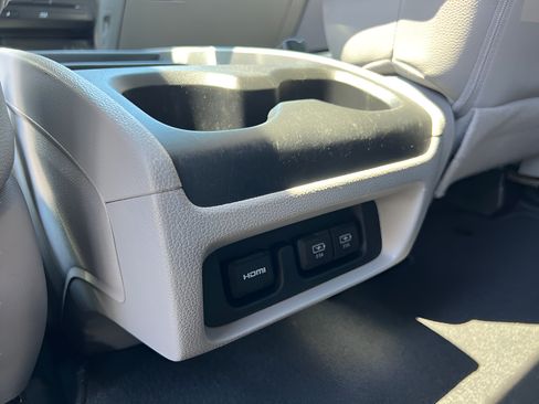 Used 2018 Honda Odyssey Elite image 20