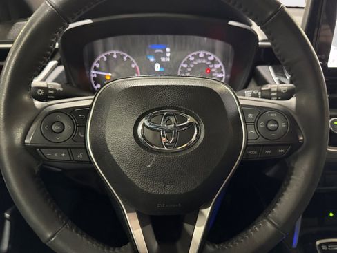 Used 2024 Toyota Corolla Cross AWD Hybrid image 10