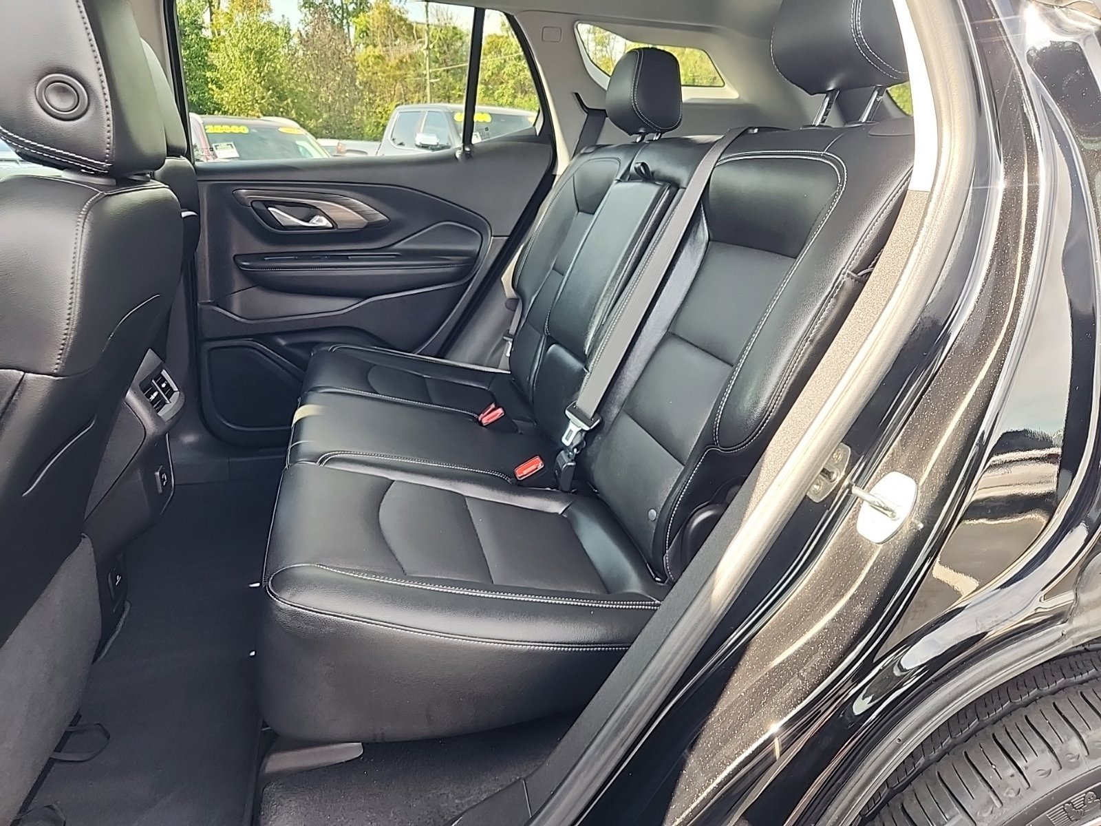 Used 2023 GMC Acadia SLT AWD/4WD image 28
