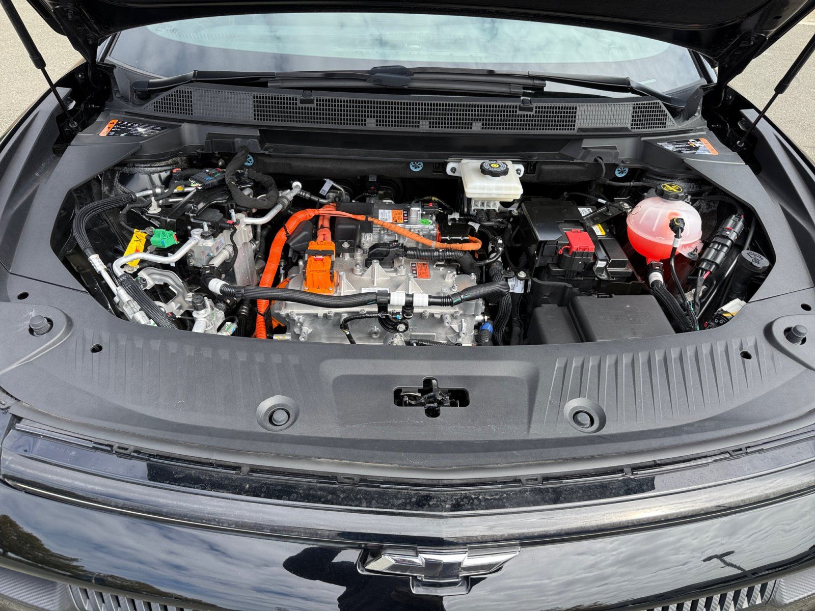 Used 2024 Chevrolet Equinox EV RS FWD image 20
