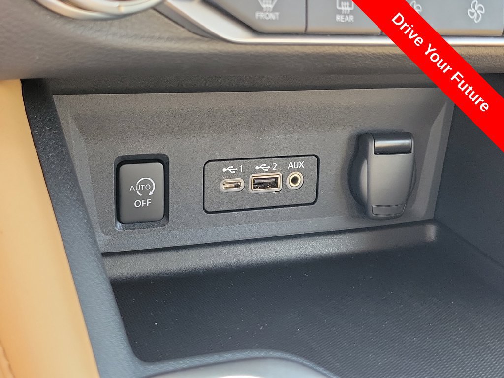 Used 2025 Nissan Sentra SV w/ SV Premium Package FWD image 14