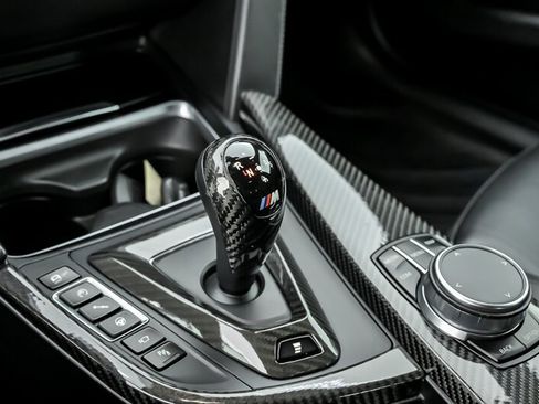 Used 2018 BMW M3 RWD image 31