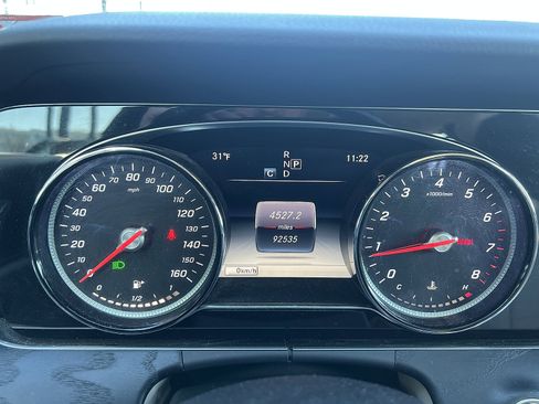 Certified 2018 Mercedes-Benz E 400 4MATIC Wagon image 12