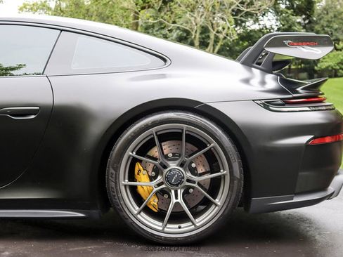 Used 2026 Porsche 911 GT3 RWD image 5