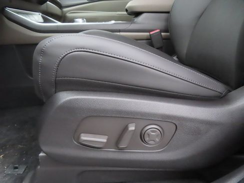 Certified 2026 Kia Carnival EX FWD image 11