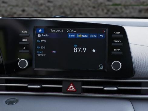 New 2026 Hyundai Elantra SEL Sport FWD image 13