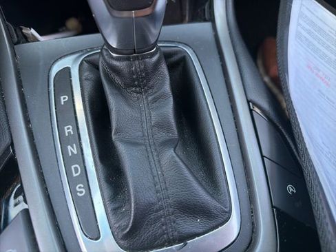 Used 2017 Ford Edge SE image 24